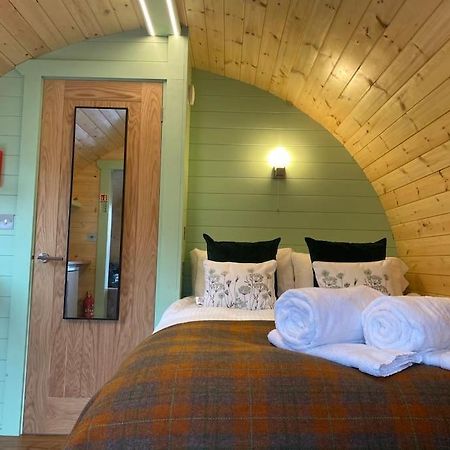 Seaview Lodges At Torlinnhe Fort William Exteriör bild