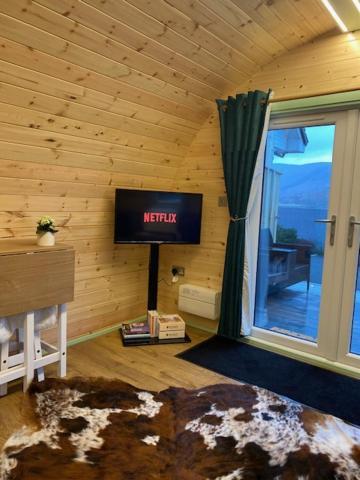 Seaview Lodges At Torlinnhe Fort William Exteriör bild